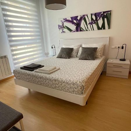 Apartamento Pinares Apartment Soria Bagian luar foto